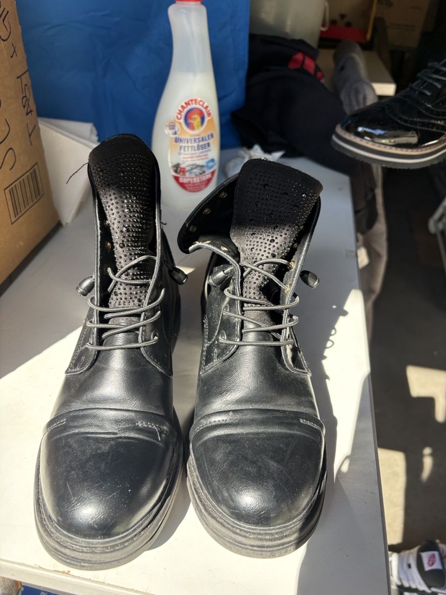 Scarpe da donna: Stivaletti stringati neri donna – Usato da Giubiasco venduto da mol_f9mf