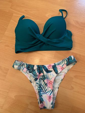 Joli maillot de bain taille S