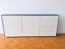 Modernes TV-Möbel / Sideboard mit viel Stauraum