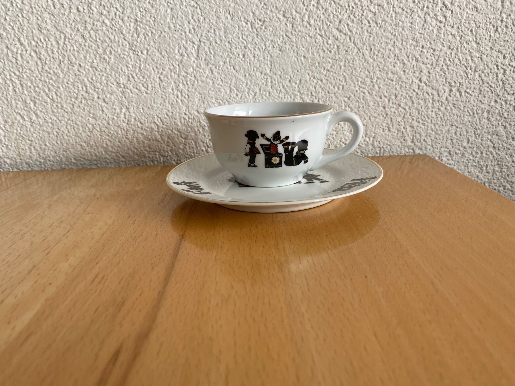 Tazze: Antike Kinder/Kaffeetasse Langenthal – Usato da Schwarzenburg venduto da Michellu 2