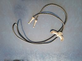 Hübsche Bolo Tie (Westernkrawatte) mit Metalladler!