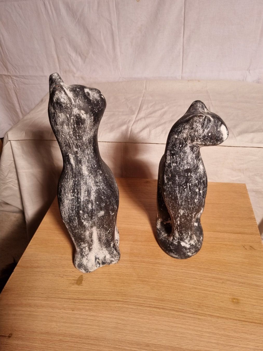 Figuren: 2 kunstvolle Keramik Katzen im Set – Gebraucht aus Fürstenaubruck von PizBeverin2018 4
