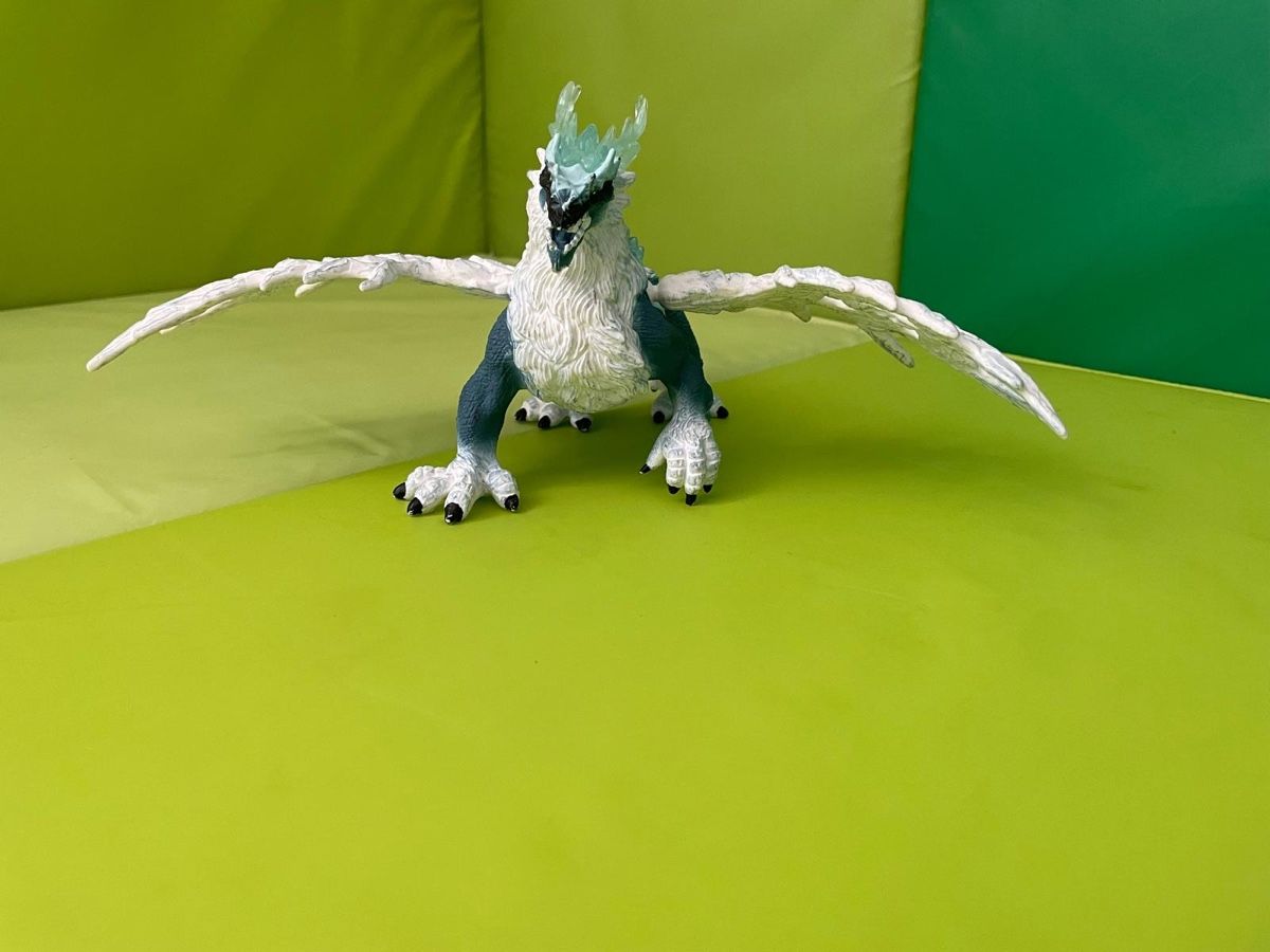 Schleich Figuren: Eldrador Eisdrache – Gebraucht aus Arlesheim von 171087Chips 1