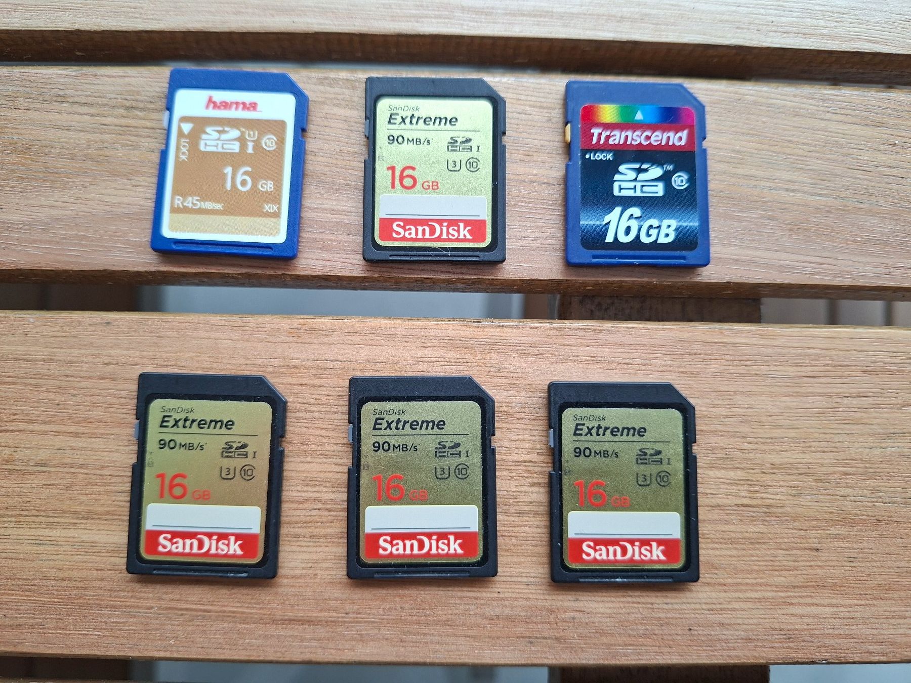 Schede di memoria: 6x Speicherkarten 16GB SDHC – Usato da Beckenried venduto da maru67