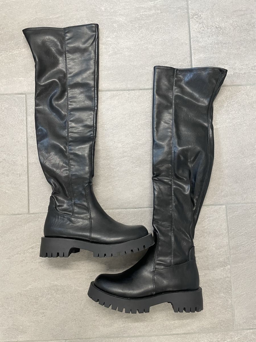 Scarpe da donna: Overkneestiefel – Usato da Kilchberg BL venduto da ann_kwk5