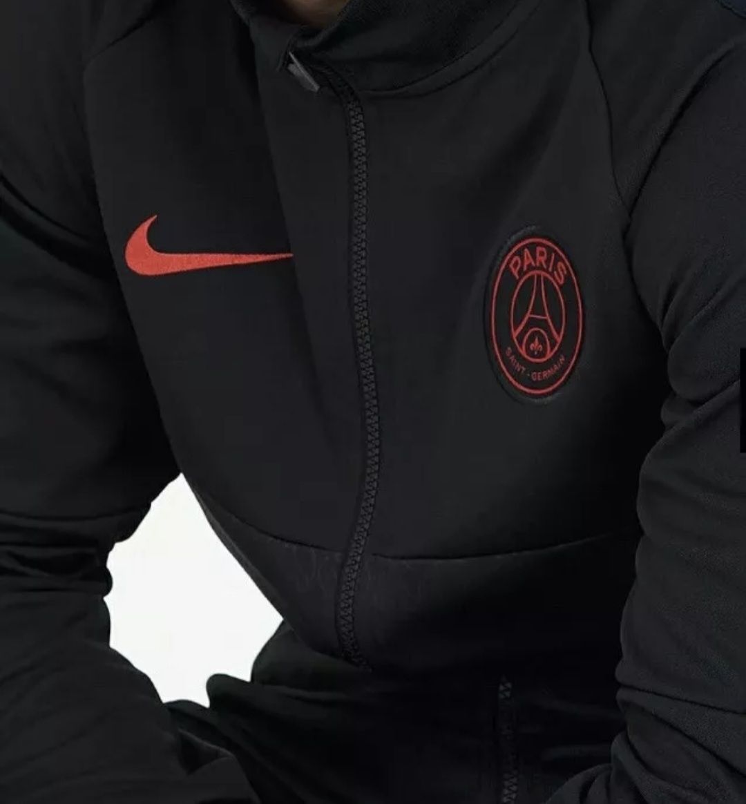 Nike Giacche: Nike 19/20 Paris Saint-Germain Jacke Gr. M – Nuovo (secondo la descrizione) da St. Gallen venduto da CaliSunshine 5