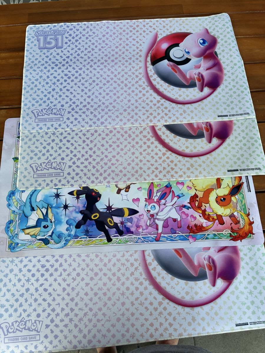 Tapis de jeu: Pokemon  – D'occasion à Schüpbach par Tluky 3