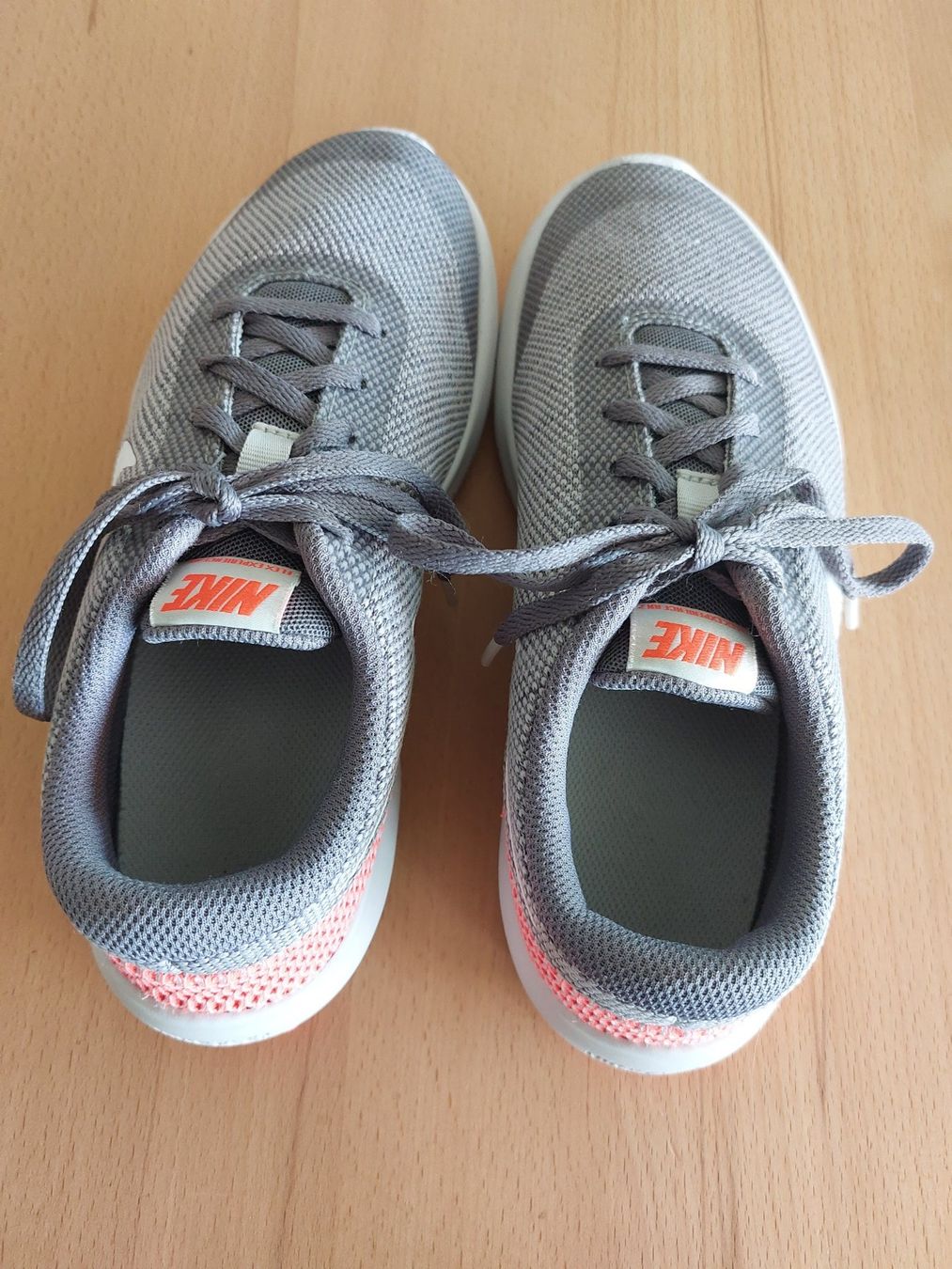 Nike Scarpe da uomo: Baskets Nike "nikeflex" grises gr.37.5 (4.5) – Usato da Delémont venduto da Petitlutin 4