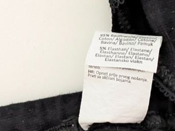 Altra biancheria intima: Schwarze Damen Slips mit Spitze+ohne, Grösse 36-38, Set – Nuovo (secondo la descrizione) da Adlikon venduto da Match62 2