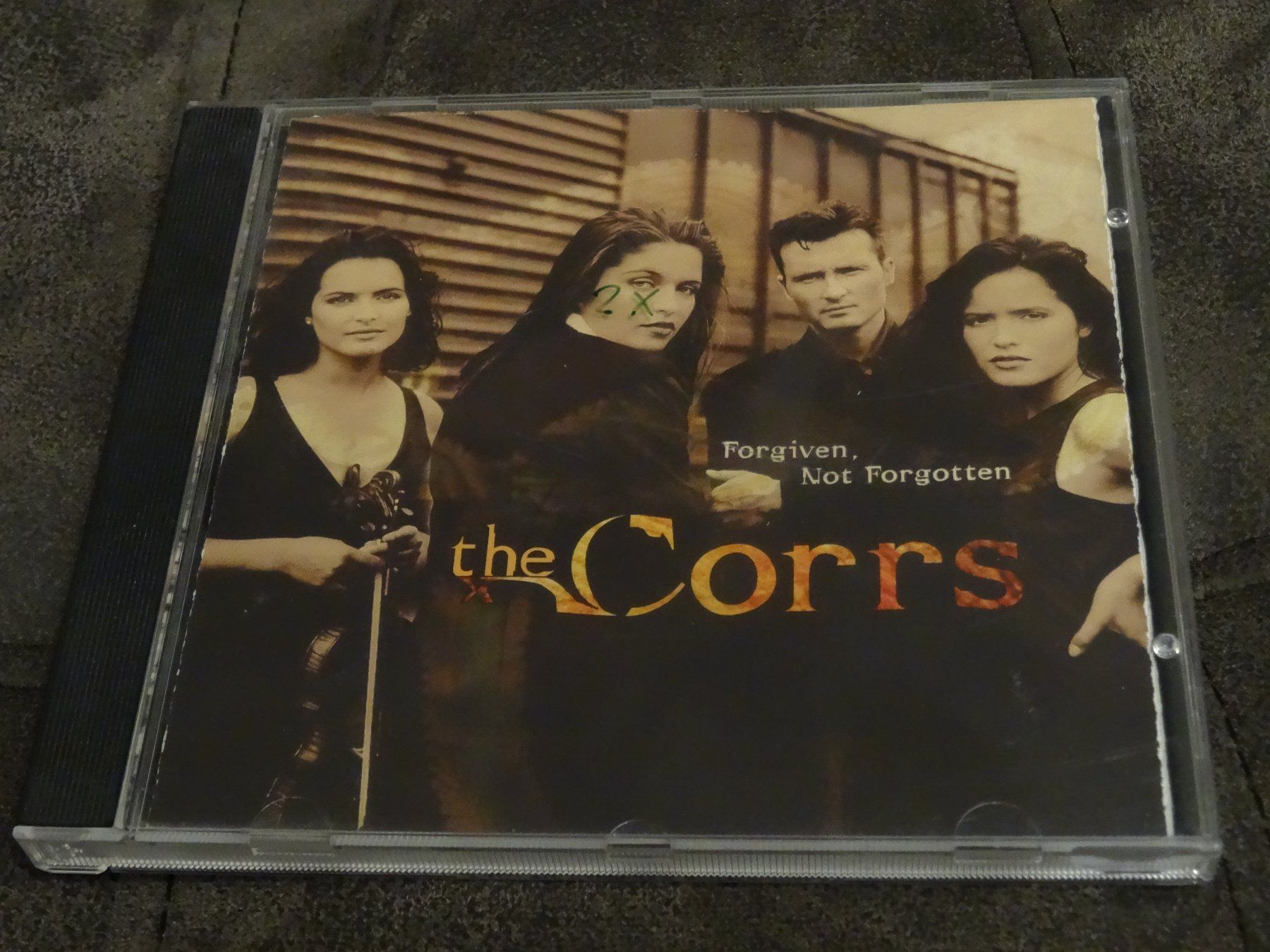 CD: The Corrs - Forgiven, not Forgotten CD – Usato da Olten venduto da Disc-Ausverkauf