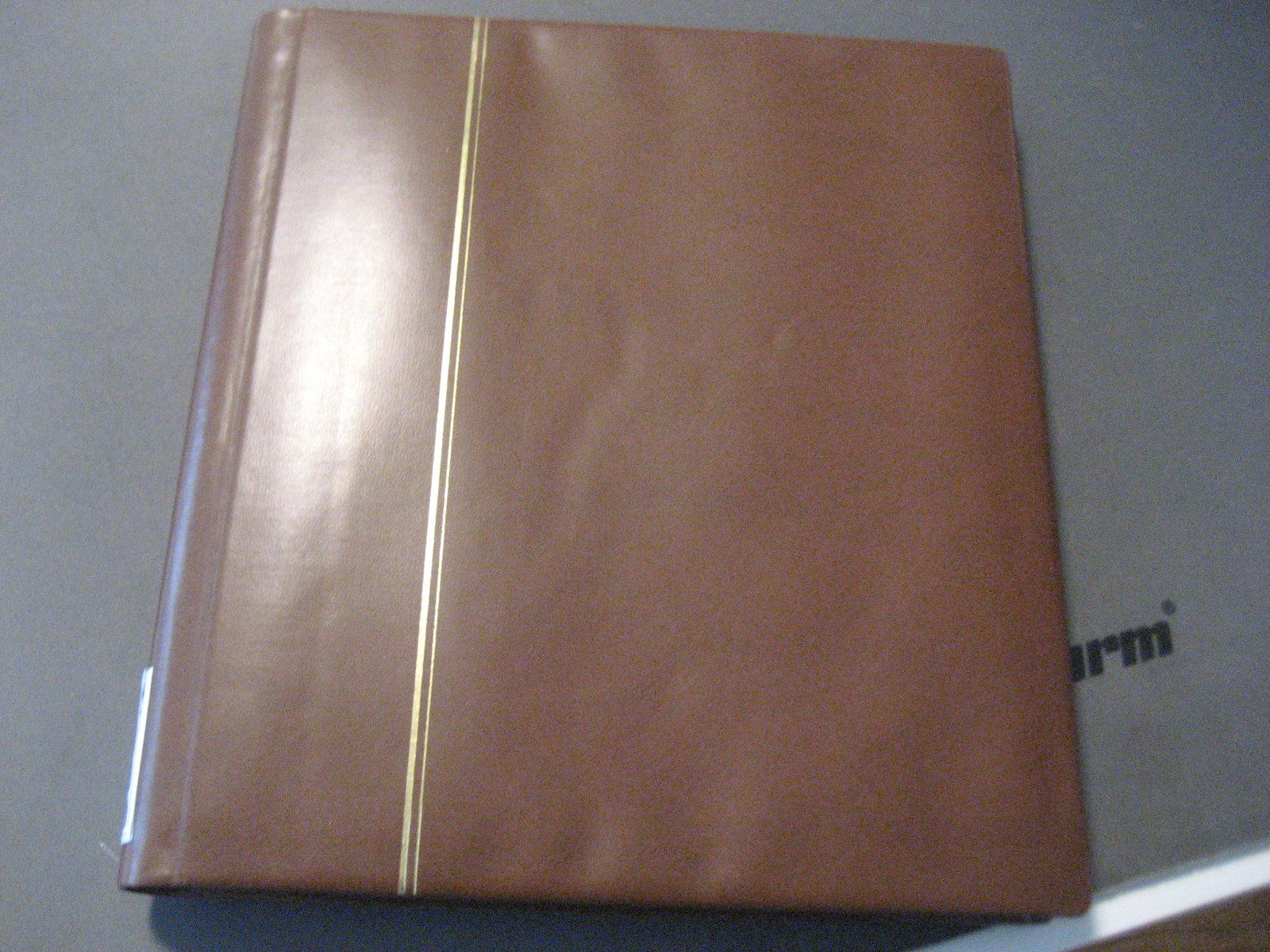 Safe Album: Briefmarkeneinsteckbuch, schwarze Seiten, Occasion – Usato da Winterthur venduto da Zupogeru