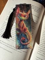 1x Lesezeichen-Buchzeichen-kleiner Bücherdrache-Fabelwesen