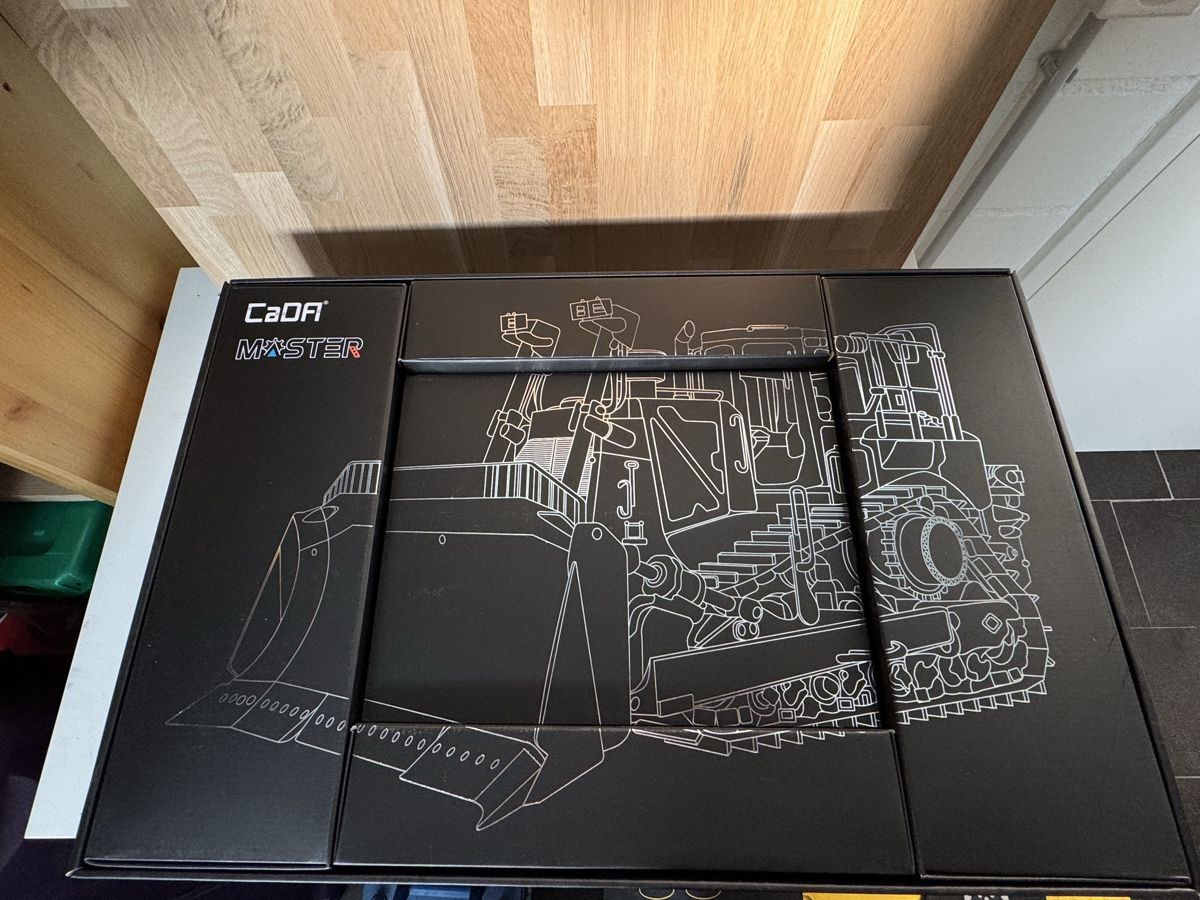 Baukästen: Cada Goliath Bulldozer C61056W ferngesteuert – Neu (gemäss Beschreibung) aus Binningen von  3