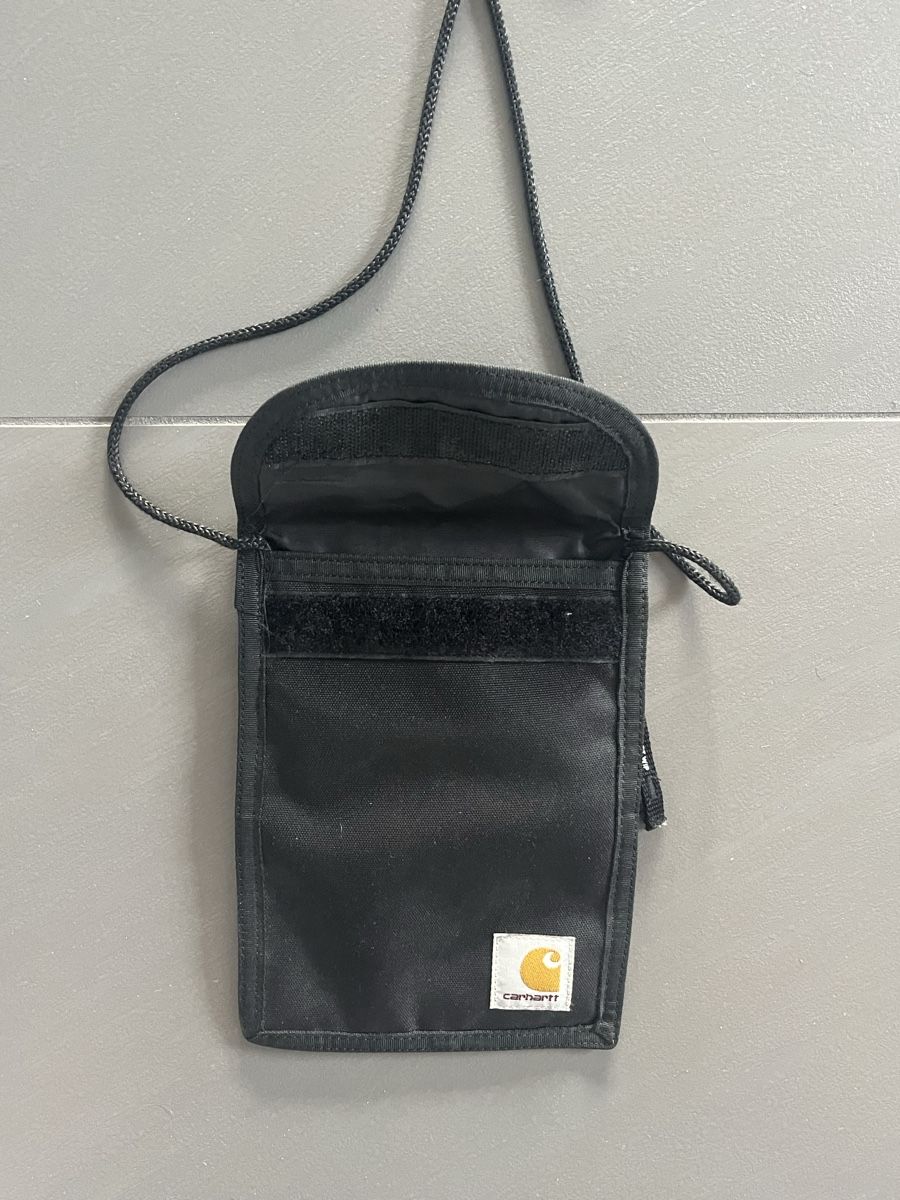 Altro in  Abbigliamento & Accessori: carhartt - umhängetasche – Usato da Ostermundigen venduto da nils.mani 1