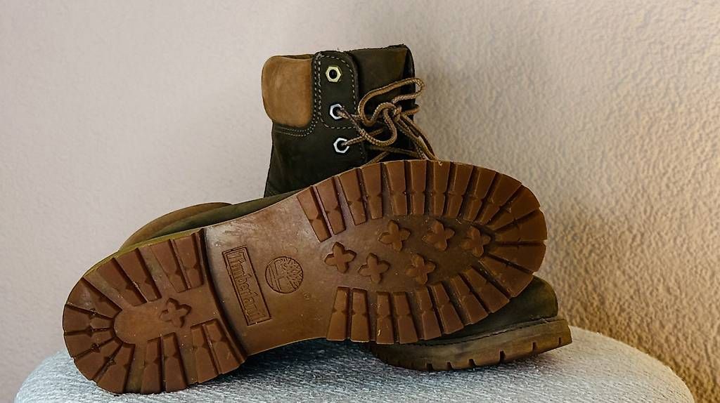 Timberland Scarpe da donna: Original Timberland Boots Olivegrün, Grösse 37.5 – Usato da Zürich venduto da vefis 1