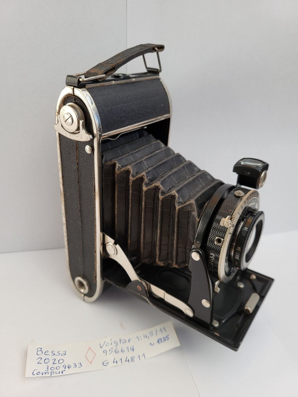 Voigtländer Fotocamera: Voigtländer Kamera Model Bessa 6x9 – Usato da Baar venduto da Xray-T3