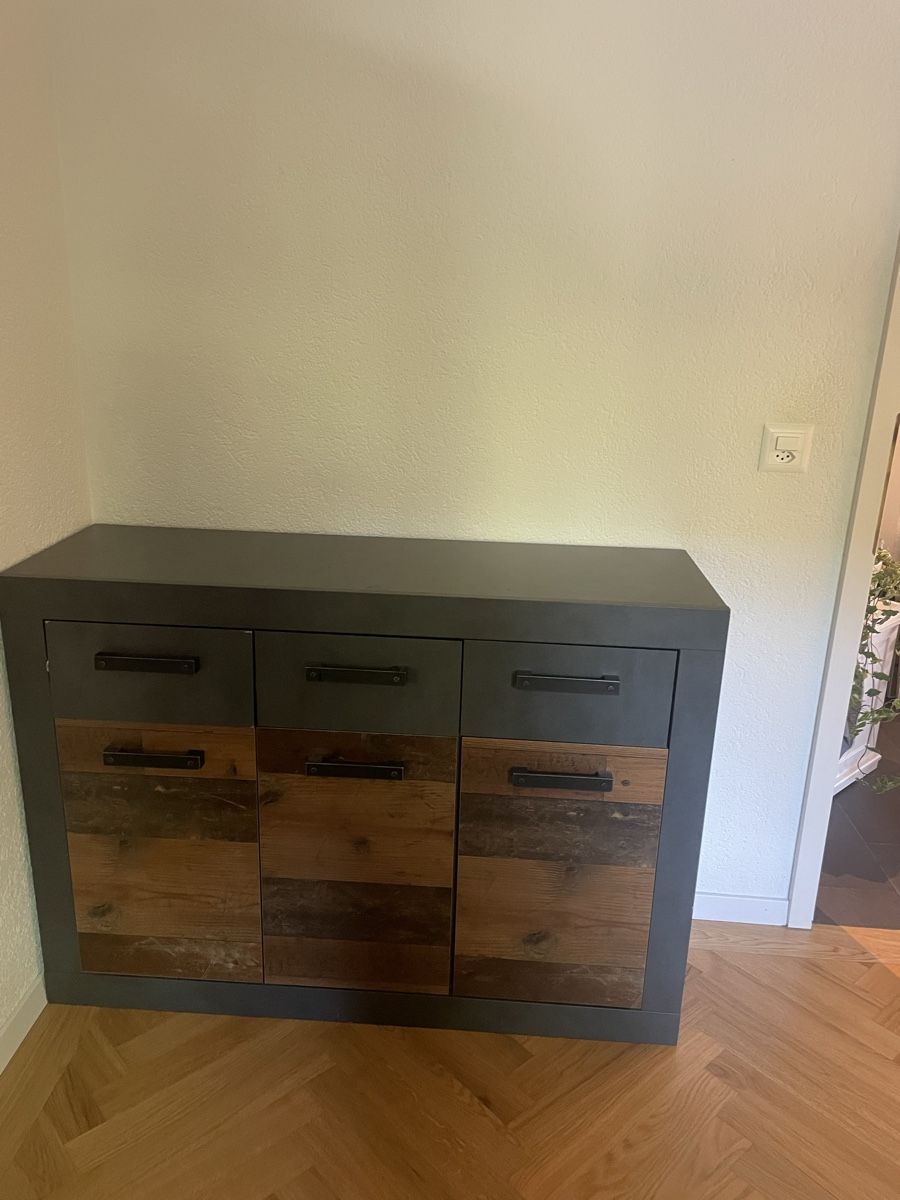 Cassettiere: Sideboard  – Usato da Bern venduto da adr_7vkd