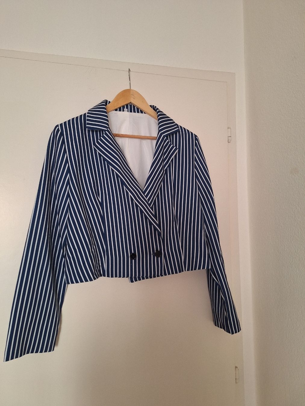 Ensembles & Tailleurs: Ensemble veste et pantalon – Neuf (Voir description) à Fribourg par car_6vvs 2