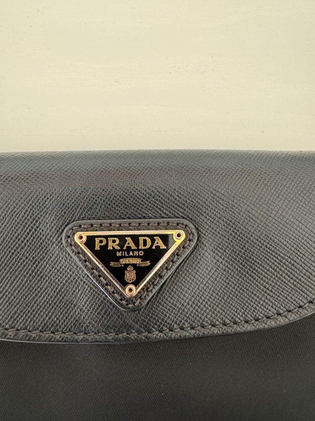 Borse da donna: Prada Crossbody Bag Bandoliera schwarz gold – Usato da Oberglatt ZH venduto da jul_nhy7 7