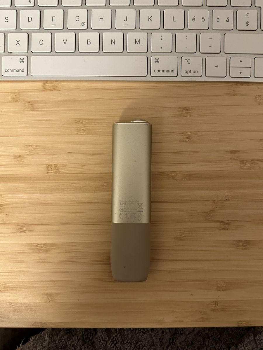 Iqos Altri Prodotti per fumatori: Iqos holder beige/gold – Usato da Pfäffikon ZH venduto da ila_6cq2 5