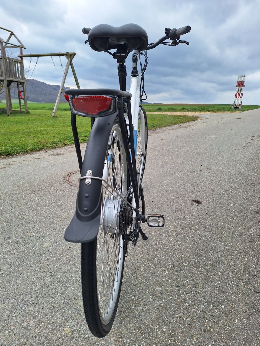 Leopard Velos: City E-Bike LEOPARD – Gebraucht aus Messen von Pfoesi 5