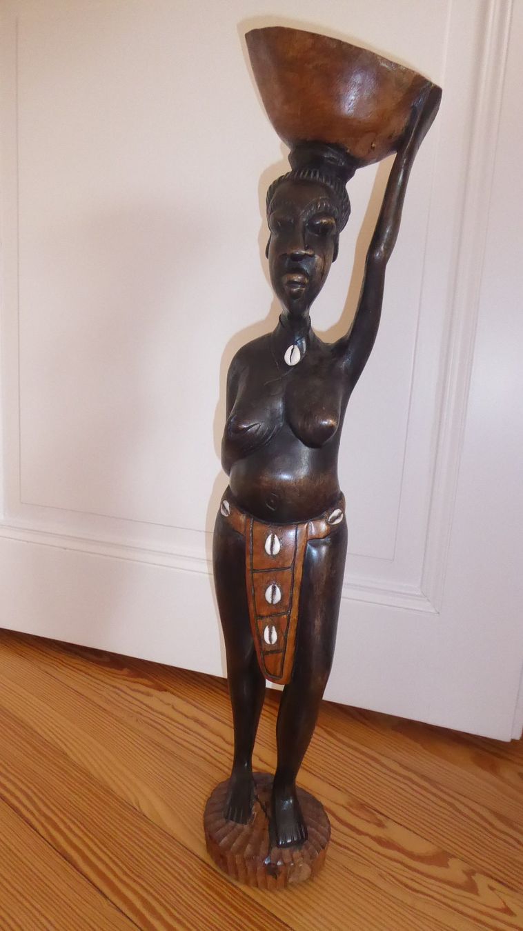 Statuette: Afrikanische Figur Senegal – Nuovo (secondo la descrizione) da Zullwil venduto da Dingo402