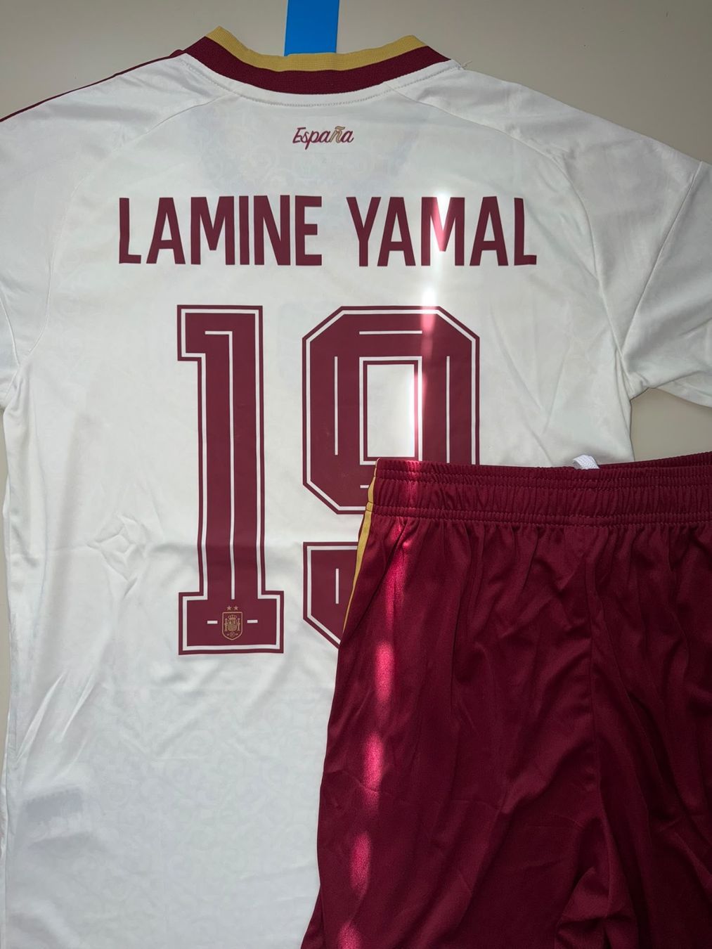 Canottiere & Pantaloni: Lamine Yamal Spanien Set – Nuovo e nell'imballaggio originale da Biel/Bienne venduto da Jrsy_pha 3
