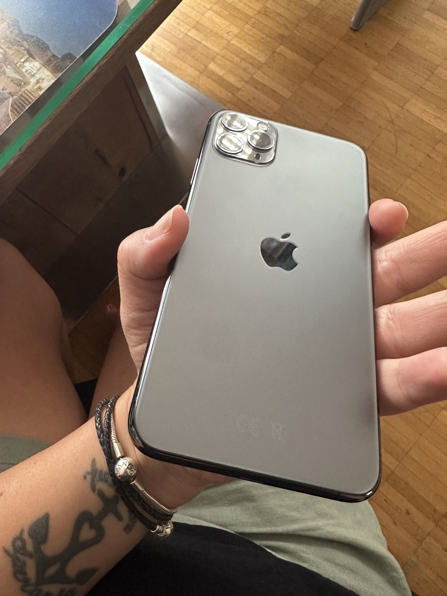 Apple Telefoni cellulari / Smartphones: Iphone 11 Pro 256GB Grey – Usato da Uster venduto da romy-333 1