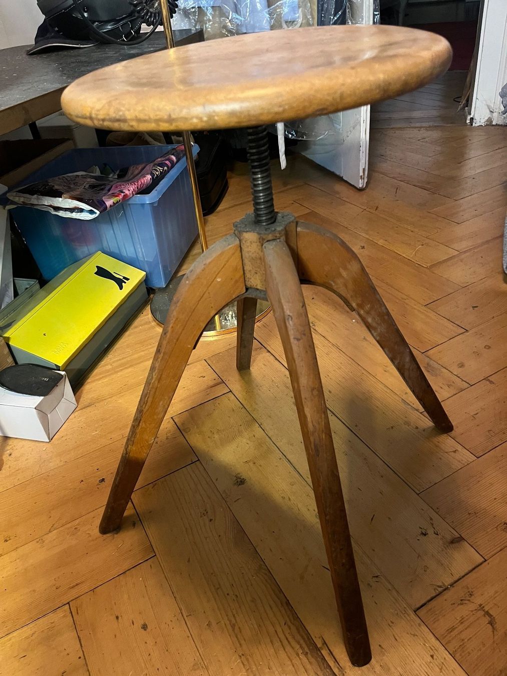 Sgabelli: Vintage Hocker drehbar – Usato da Zürich venduto da Luftibus01 4