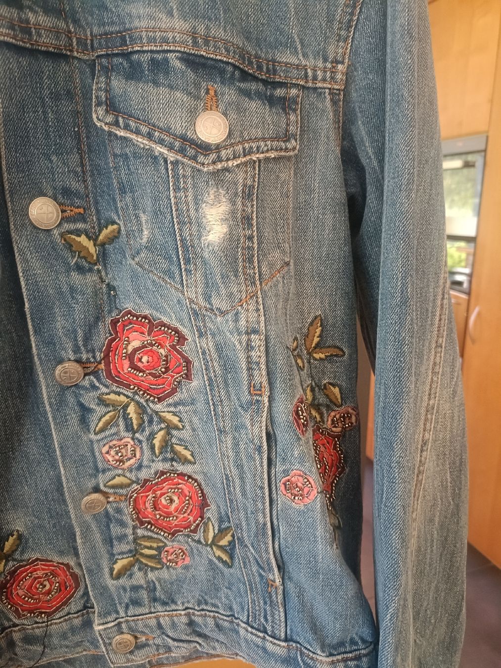 Zara Giacche: Veste en jean "Love Roses", taille M – Nuovo (secondo la descrizione) da Pringy venduto da kat_t9c7 4