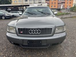Audi S8 4.2