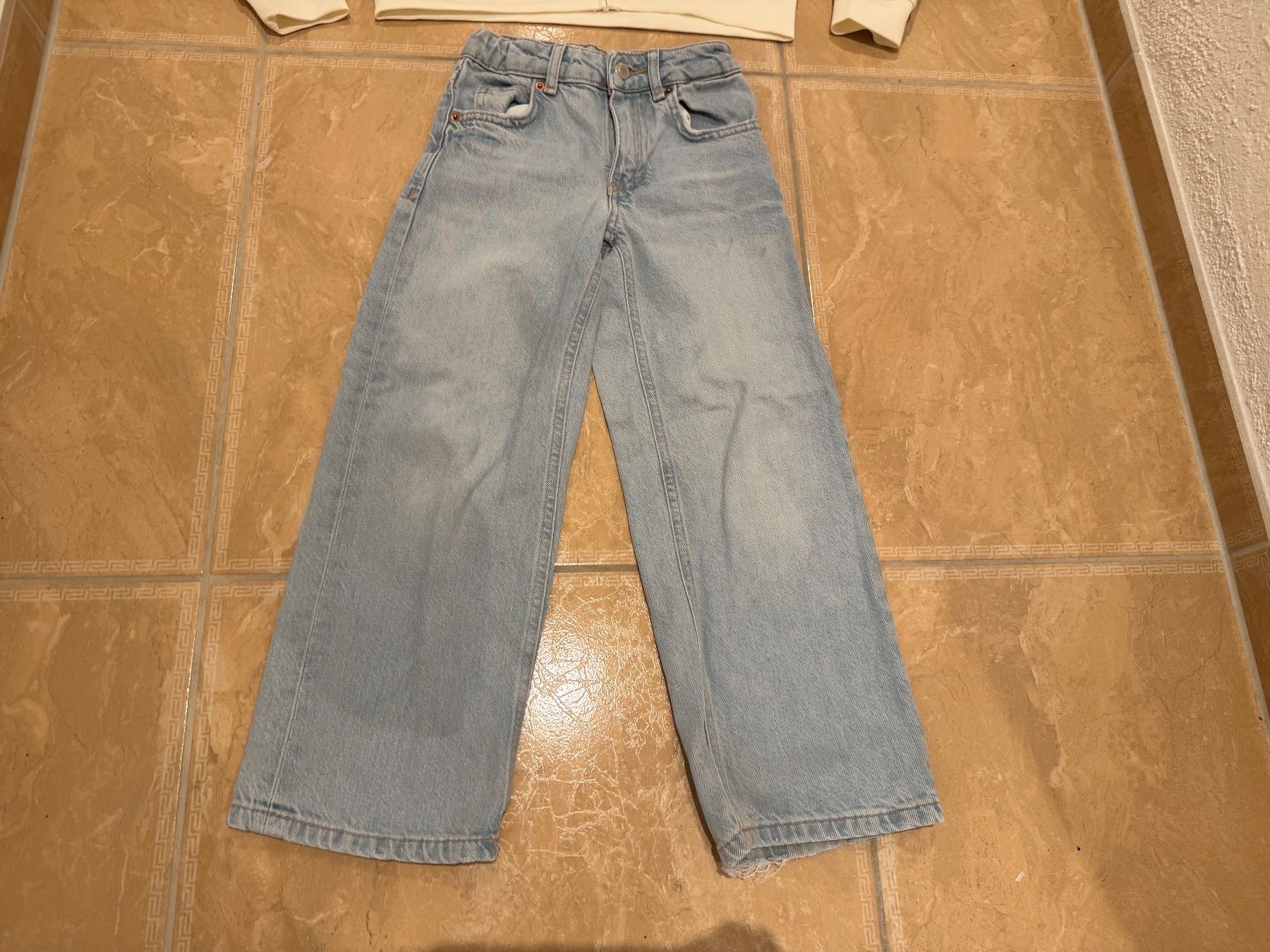 Kleiderpakete & -sets: Zara cooles Shirt, 7J 122 – Gebraucht aus Klingnau von Markus14 5