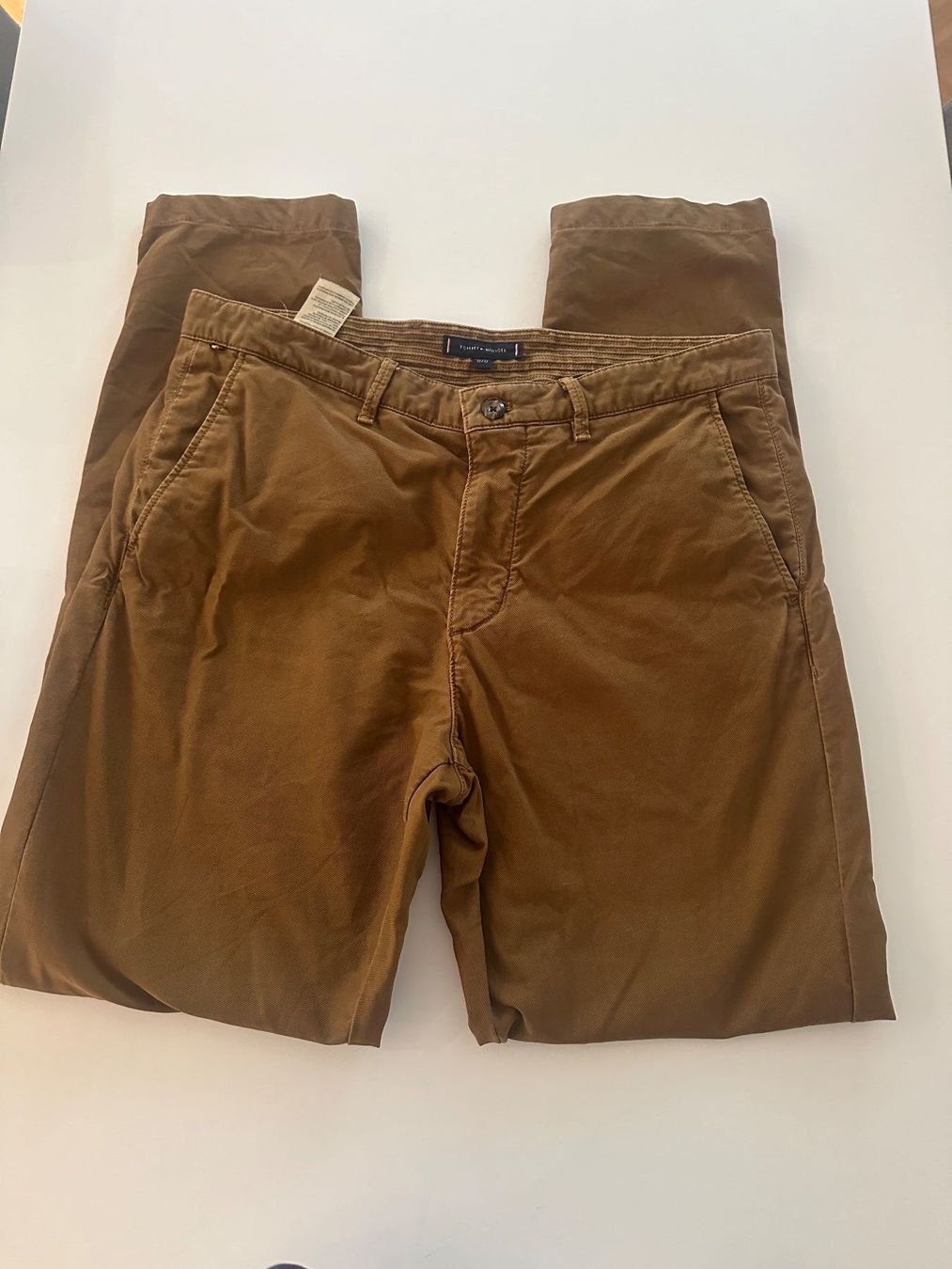 Tommy Hilfiger Pantaloni: Hose tommy hilfiger – Usato da Windisch venduto da ssa_q7nq
