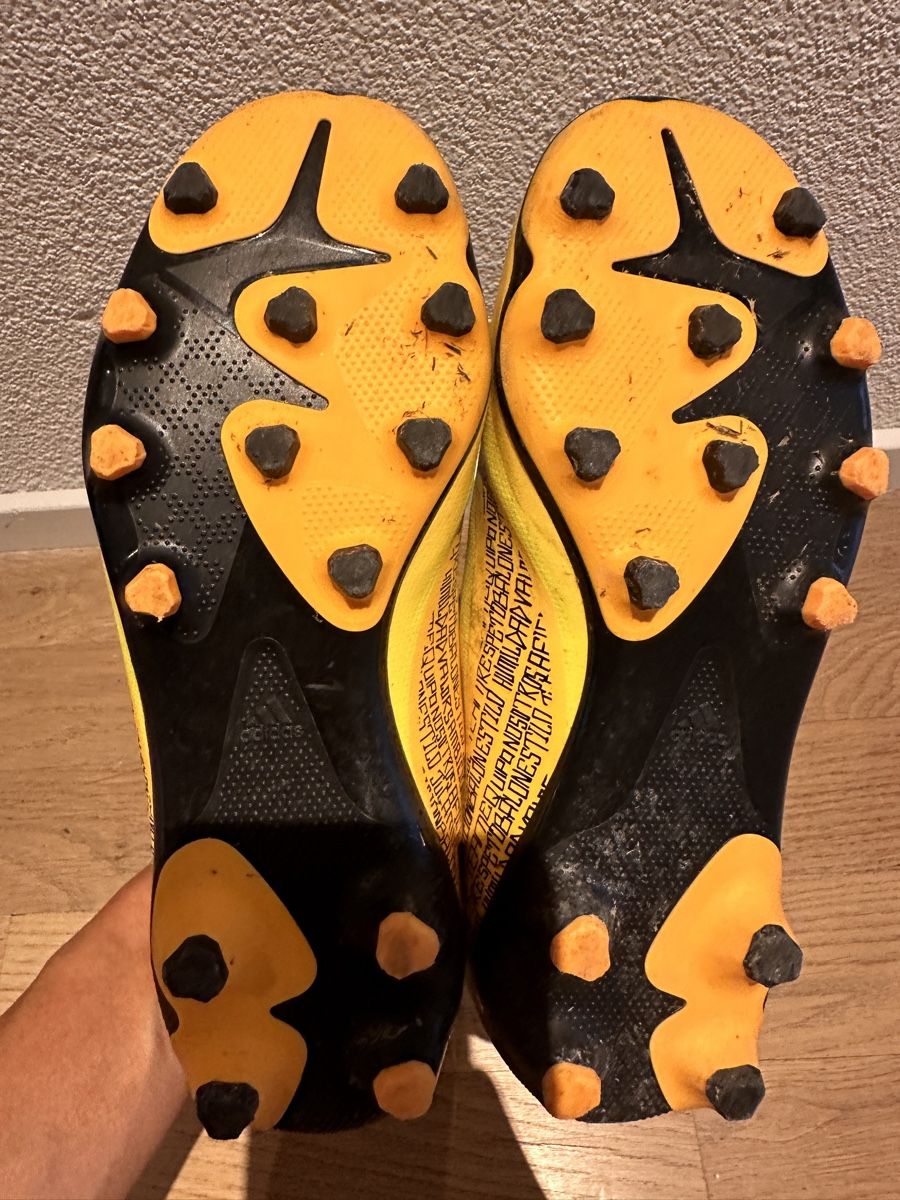 Adidas Scarpe da uomo: Fussballschuhe 33 – Usato da zug venduto da saliviolyn 2