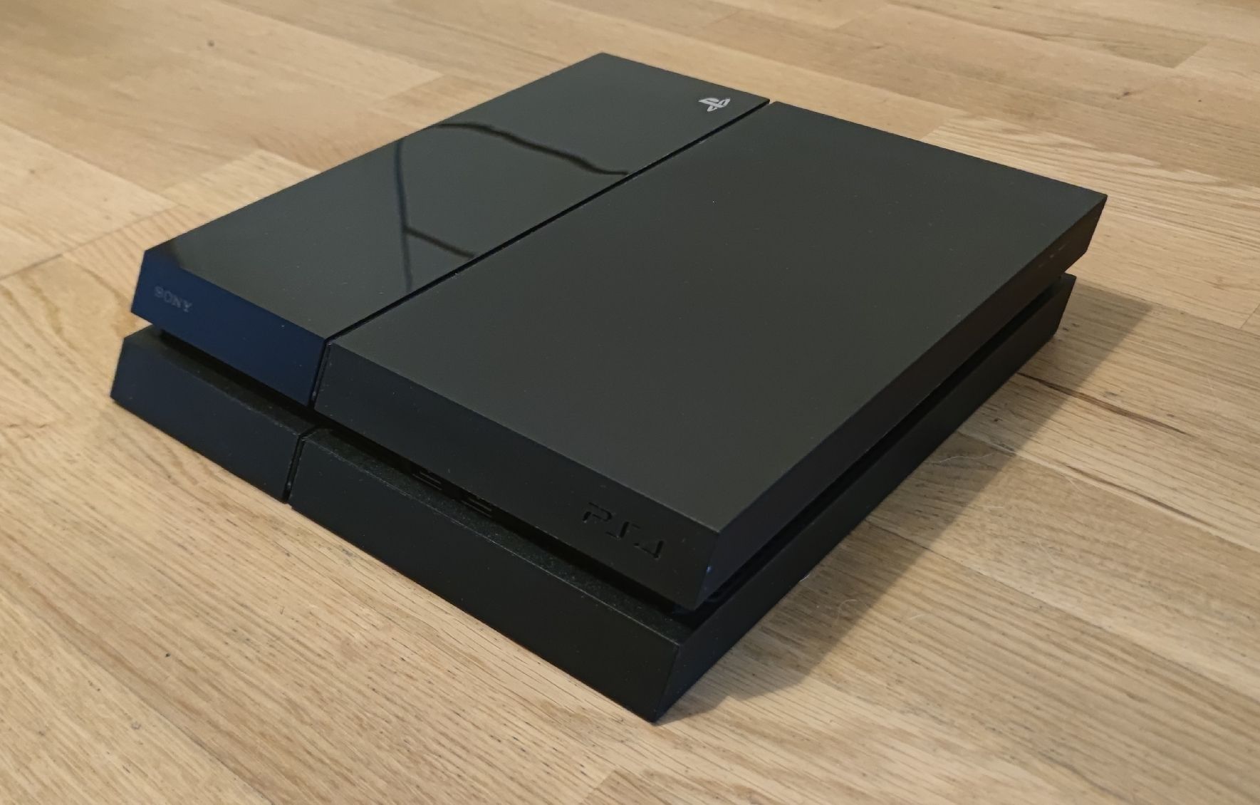Sony Console: Sony PlayStation 4 PS4 – Usato da Langnau am Albis venduto da lew_k2bg