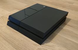 Sony PlayStation 4 PS4