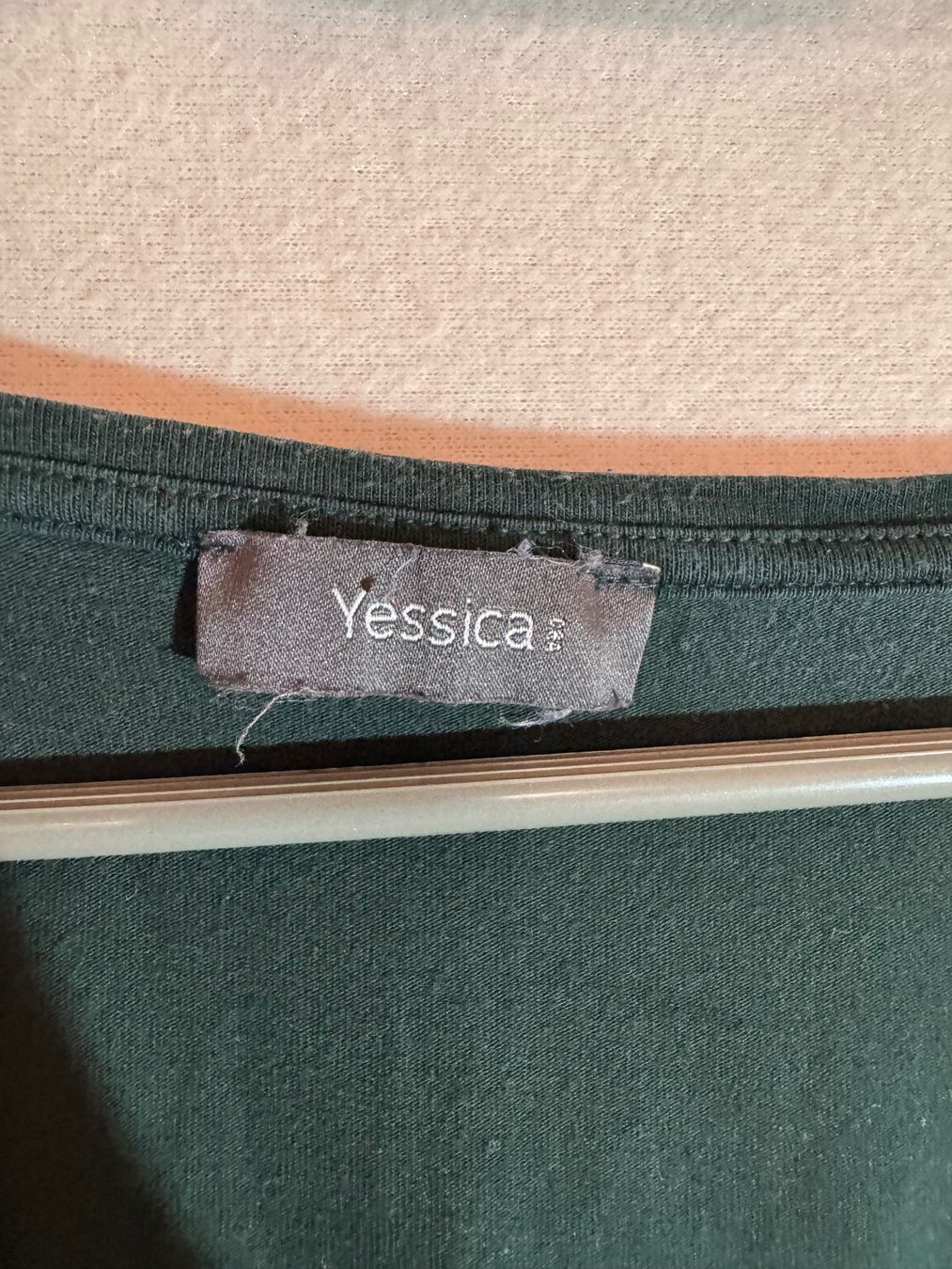 C&A Top: Grünes Langarm Basic von Yessica Gr. L – Usato da Grosswangen venduto da second_hand_dress 1