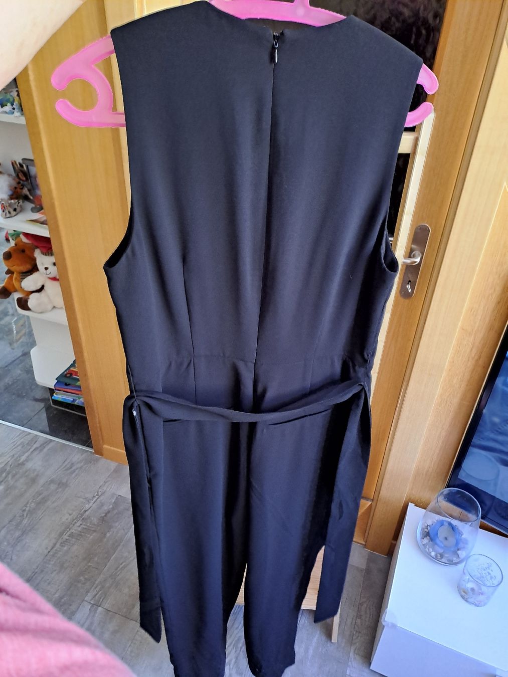 Tute: H&M Jumpsuit Schwarz Gr 42 neu – Nuovo (secondo la descrizione) da Rickenbach LU venduto da bishiida 1