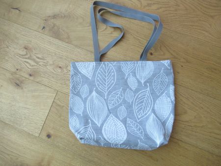 Stoff-Einkaufstasche, grau mit Blätterdruck
