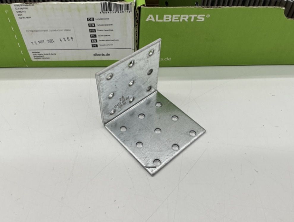 Alle Werkzeuge: 50x Lochplattenwinkel – Neu und originalverpackt aus Buchs AG von Werkstatt-Shop