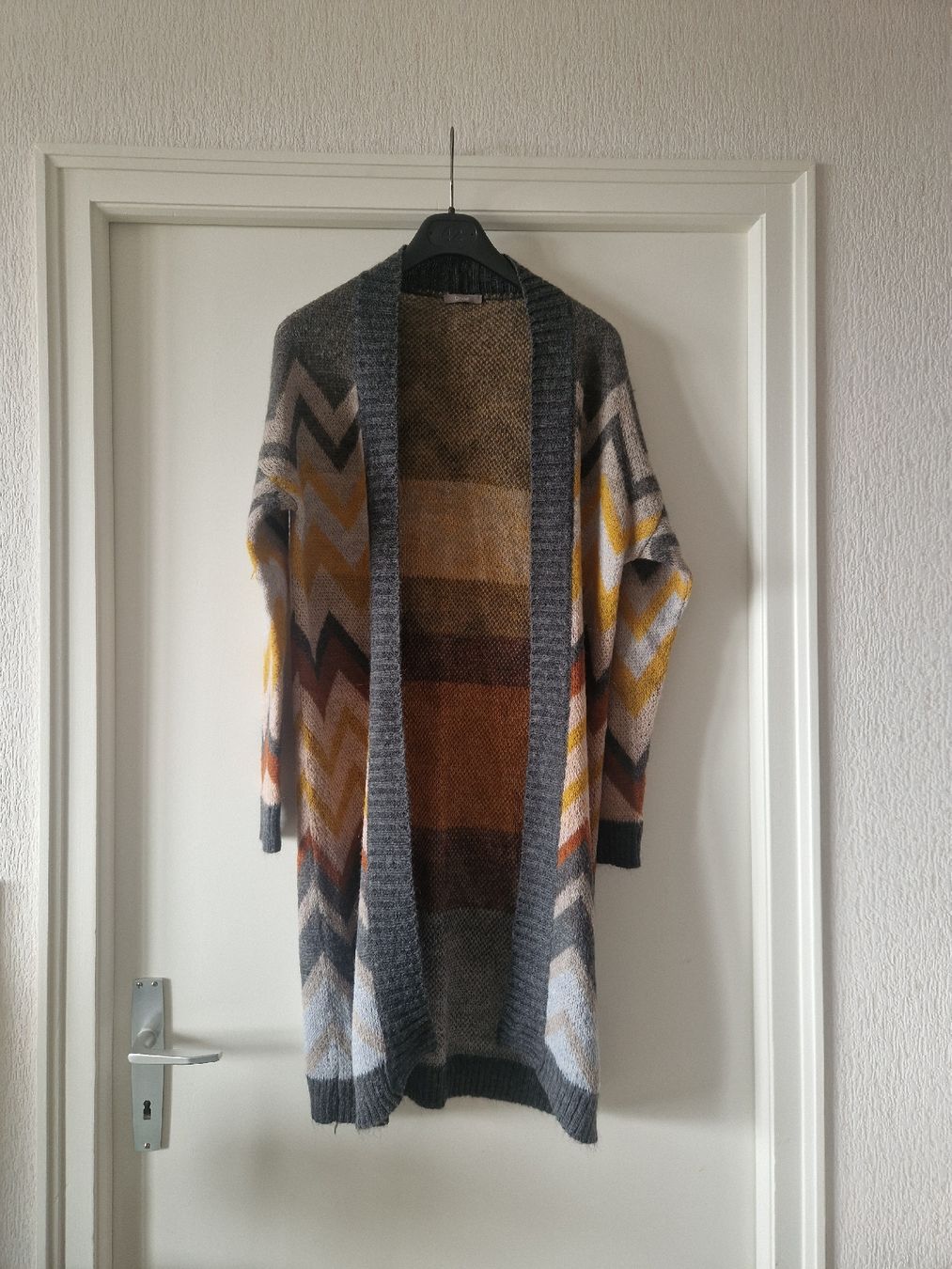 Pullover & Sweatshirts: New cardigan size S/M – Neu (gemäss Beschreibung) aus Lausanne von Issss