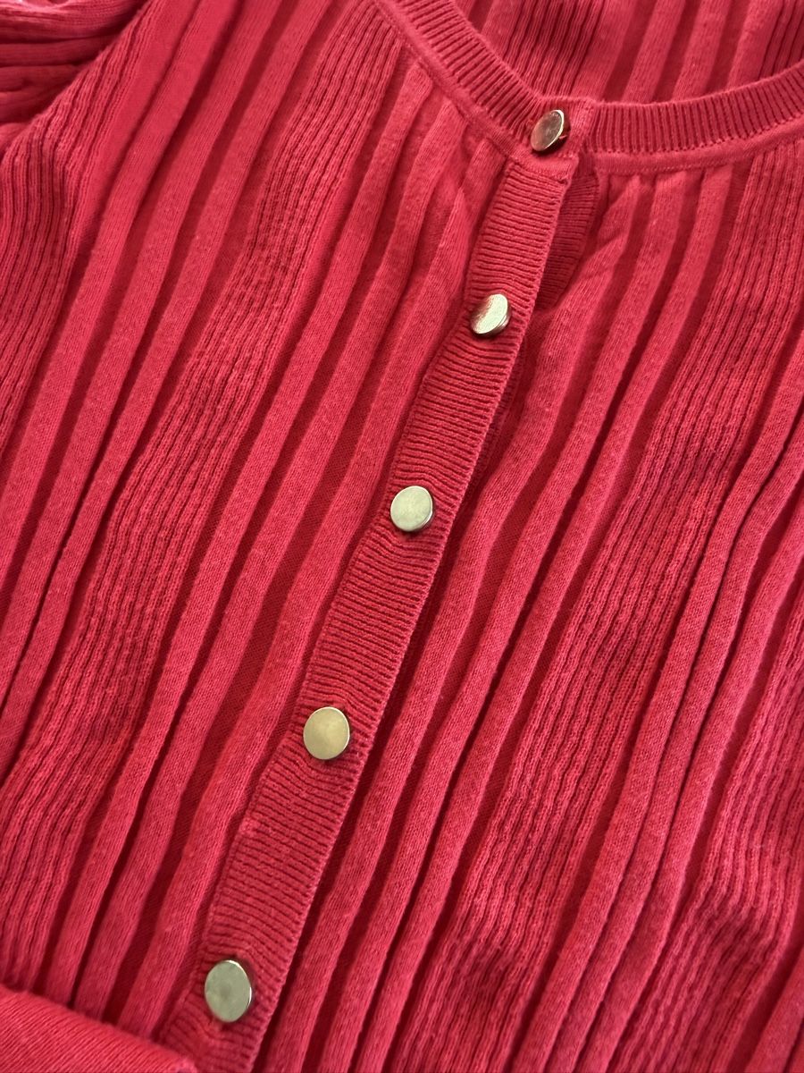 Massimo Dutti Jacken: Massimo Dutti Strickjacke Rot Grösse S – Gebraucht aus Richterswil von KAYLEIGH_77 2