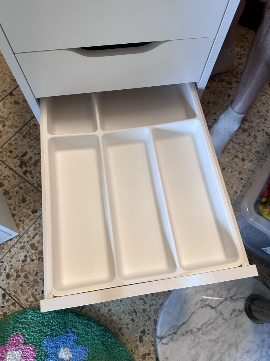 Commodes: 2 meubles Alex IKEA  – D'occasion à Corgémont par Chloesellsthings 3