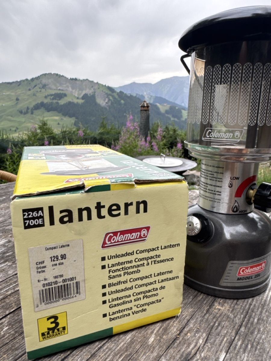 Laternen: Coleman 226A 700E Unleaded Compact Lantern neuwertig – Neu (gemäss Beschreibung) aus Münchenstein von flopaddict69 2