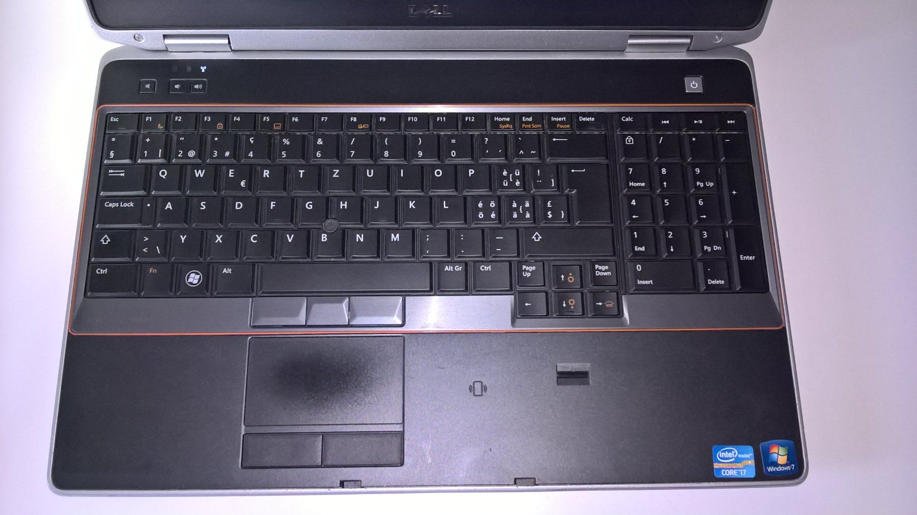 Dell Notebooks: Dell Latitude E6520 Core i7 SSD Windows 11 Pro 25H2 – Gebraucht aus Buchs SG von johjo01 1