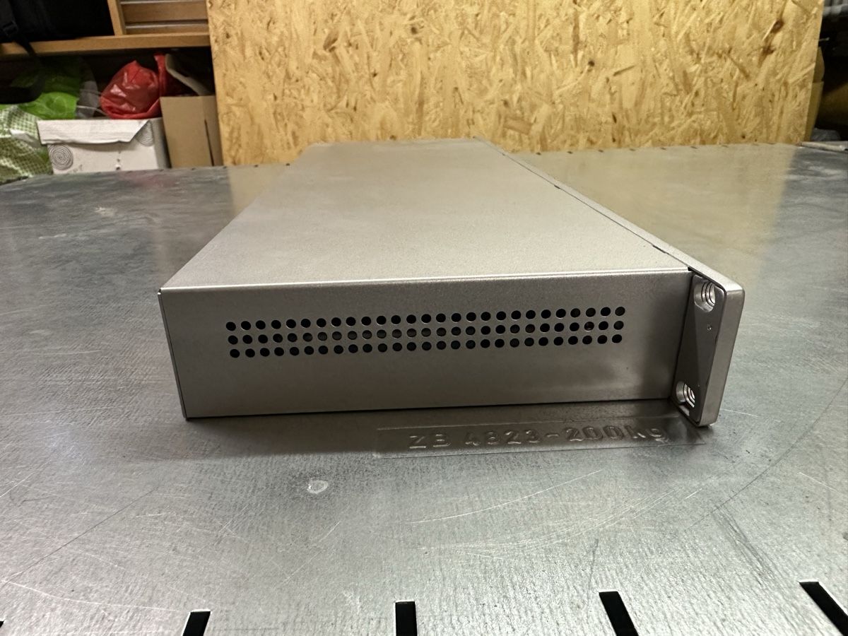 Unifi Modem & Router: UniFi Security Gateway Pro 4 (USG-PRO-4) – Usato da Luzern venduto da FrankGroebel 2