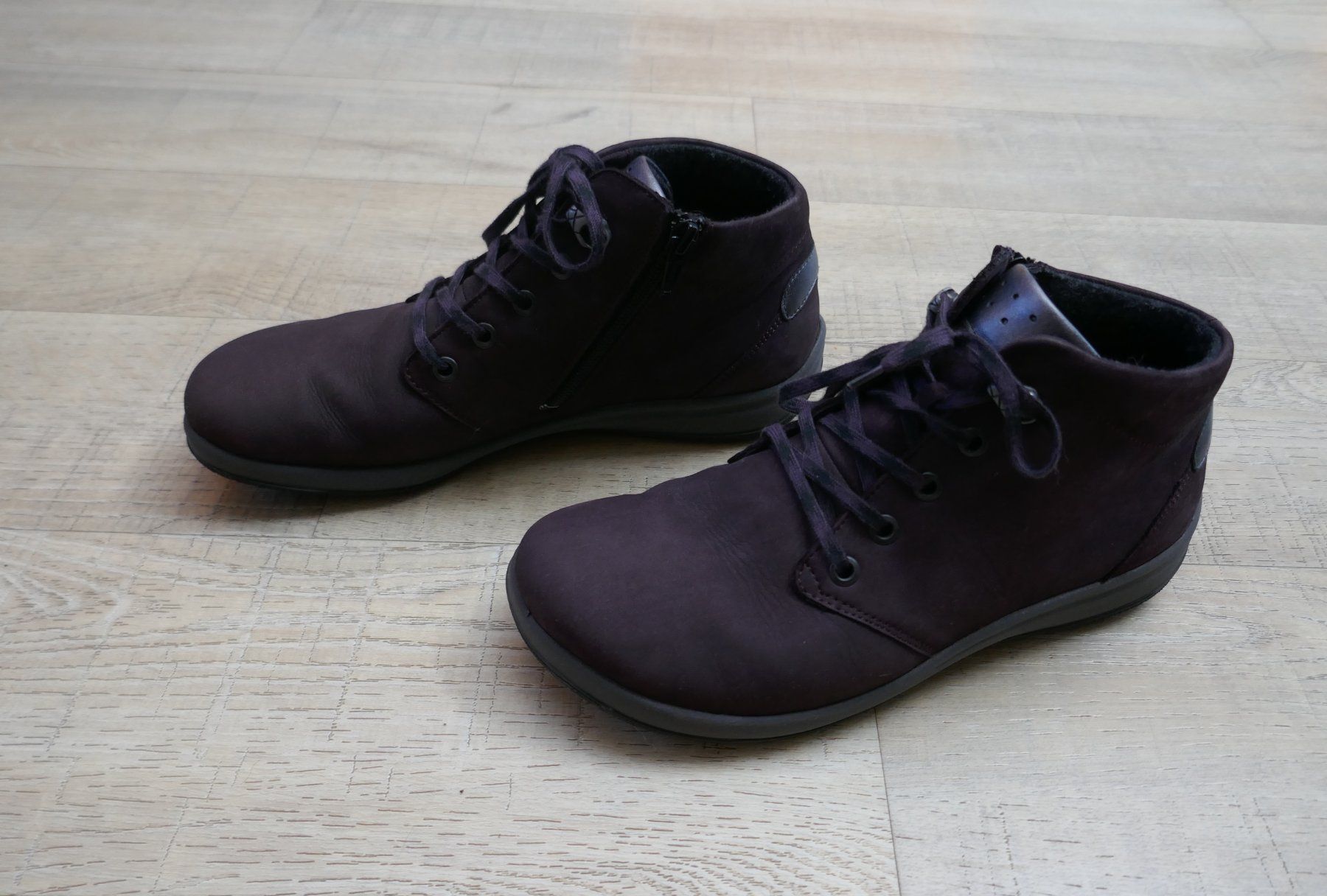 Helvesko Damenschuhe: Helvesko Sneaker Joy, Gr. 38 – Gebraucht aus Port von uzuku 1