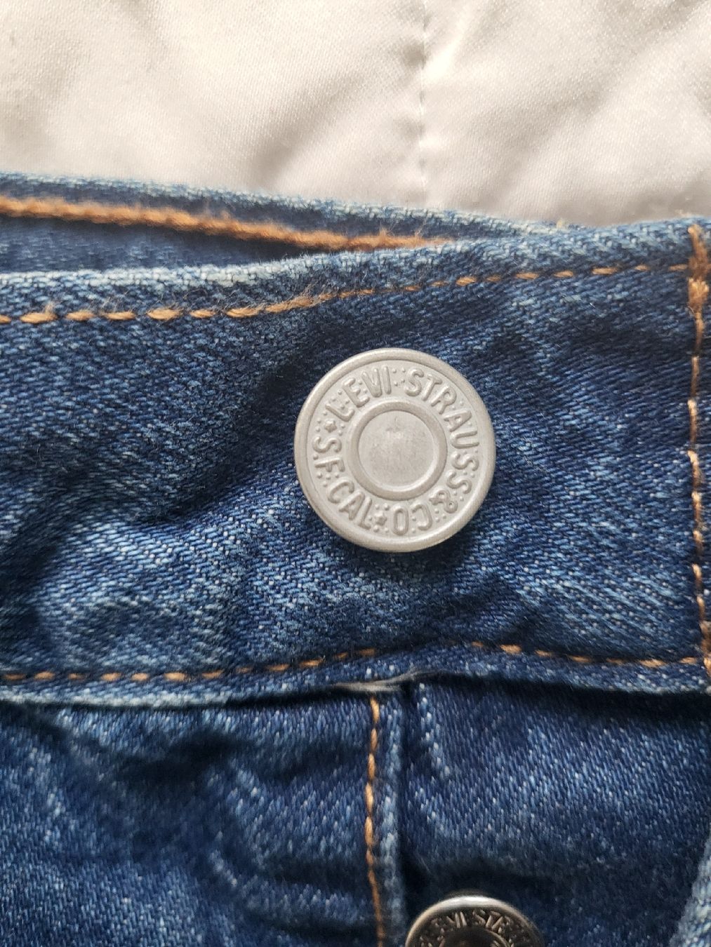 Levi's Jeans: Levi's Premium Denim Shorts, Size 30 – Gebraucht aus Sarmenstorf von zuz_q5kq 4
