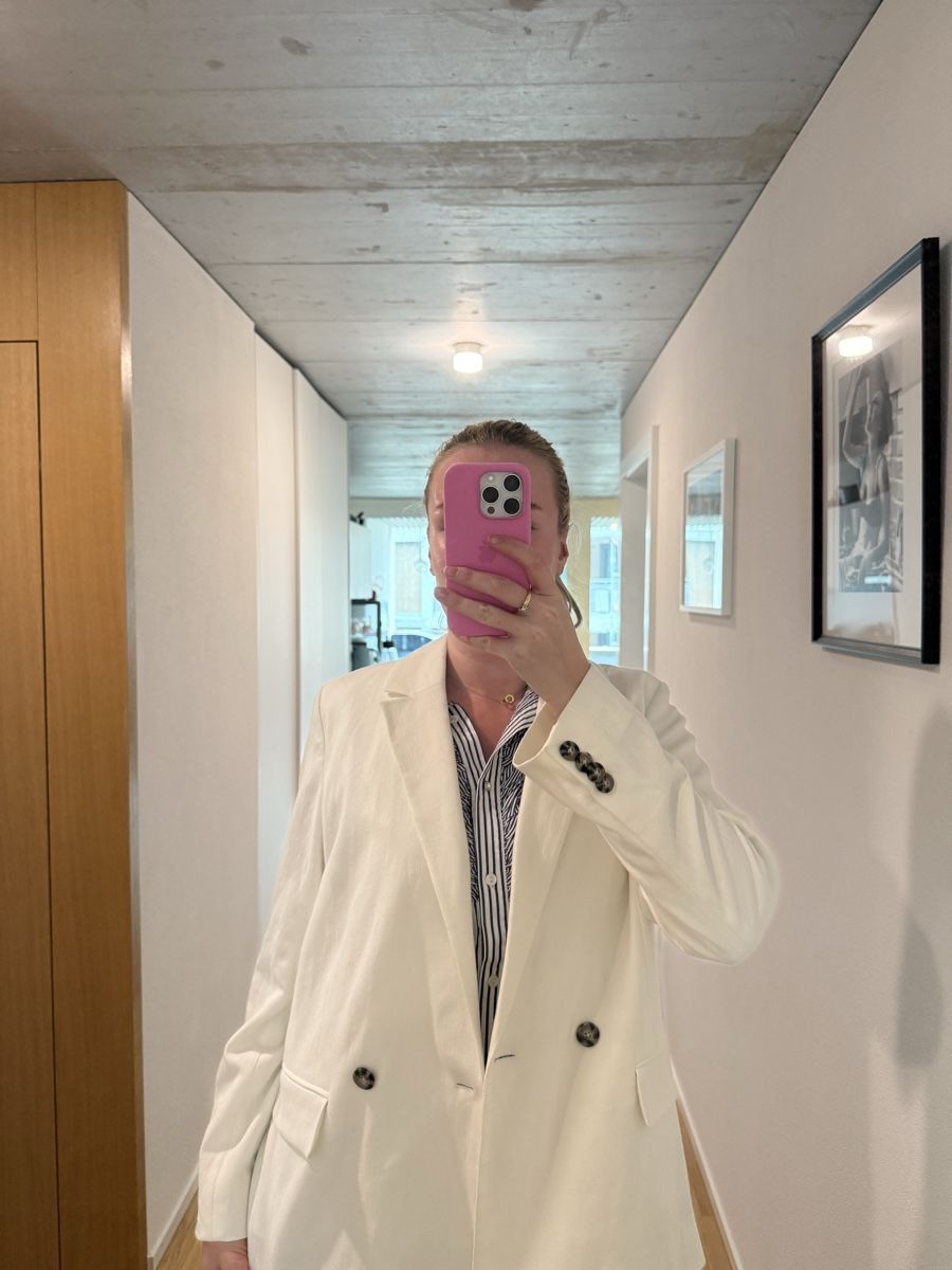 Weekday Giacche: Cream Weekday Blazer – Usato da Luzern venduto da Itsclaire