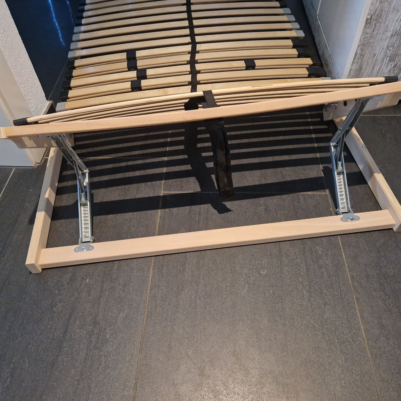 Lattenroste: 2 Lattenroste verstellbar 90x200cm mit Defekt – Gebraucht aus Erlinsbach SO von Smili12 1